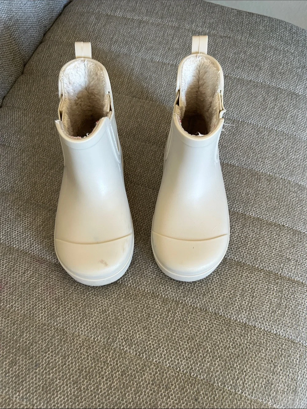 BearPaw Cream Fleece-Lined Kids Short Rain Boots
